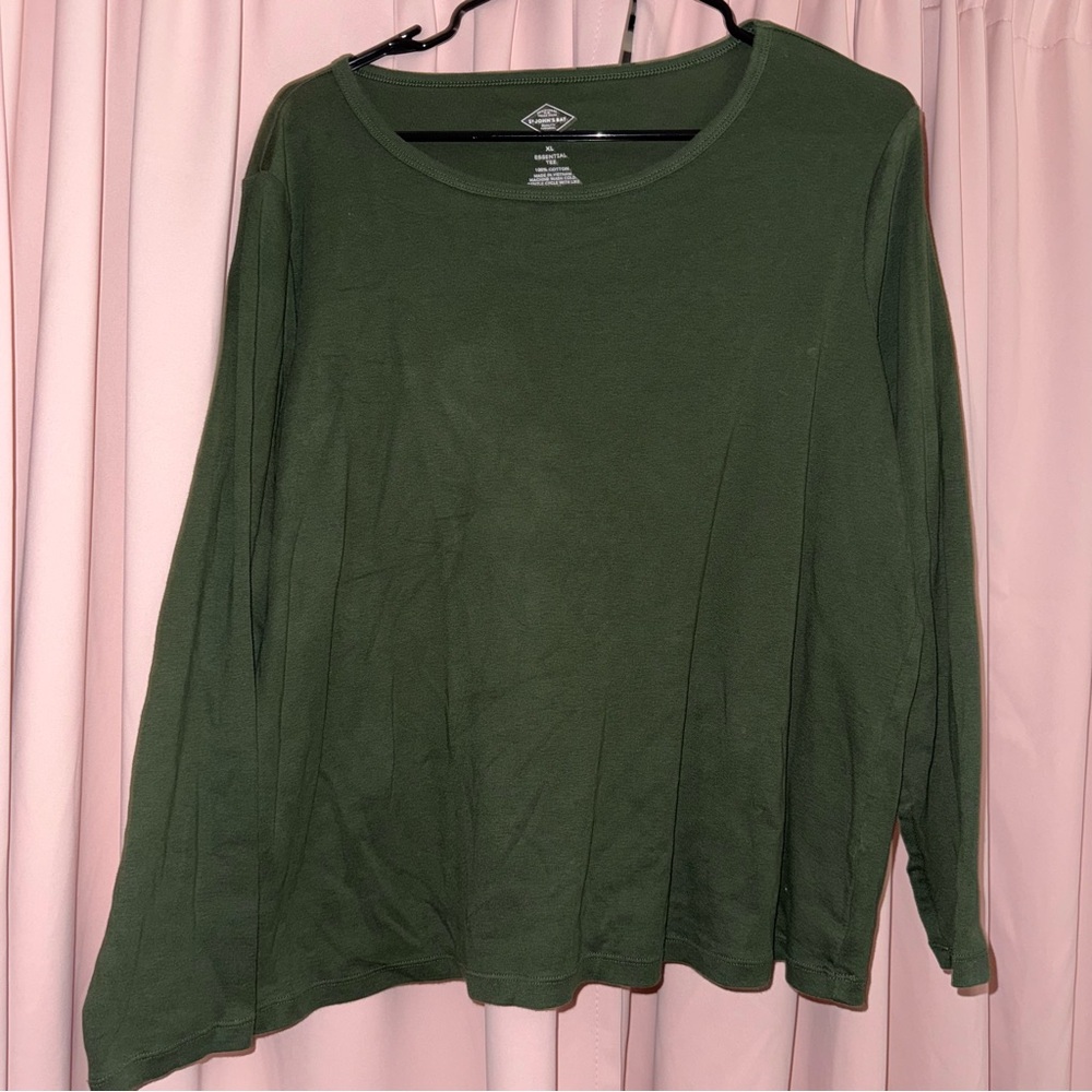 St. John's Bay Forest Green Long Sleeve Tee